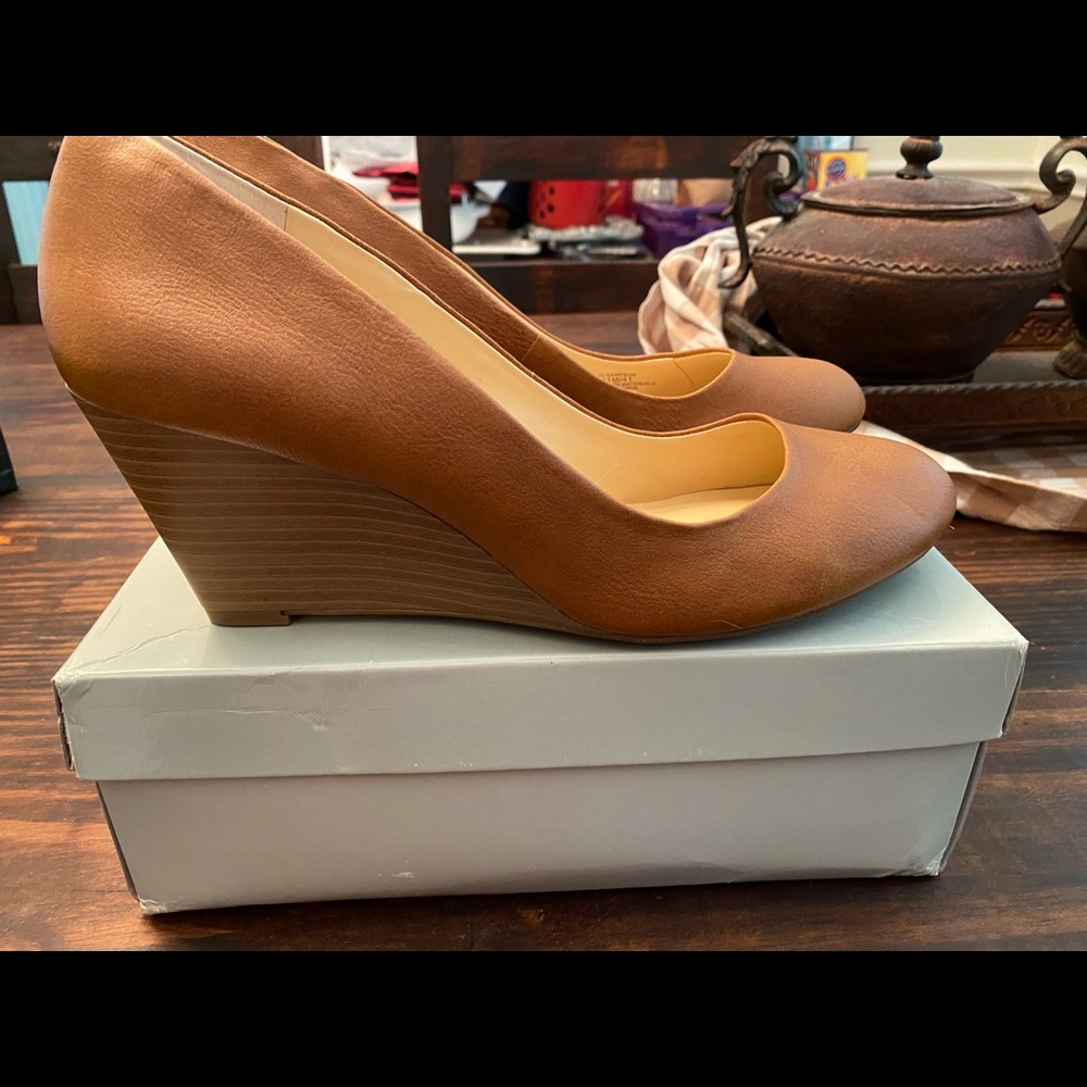 Jessica Simpson- Sampson Wedges